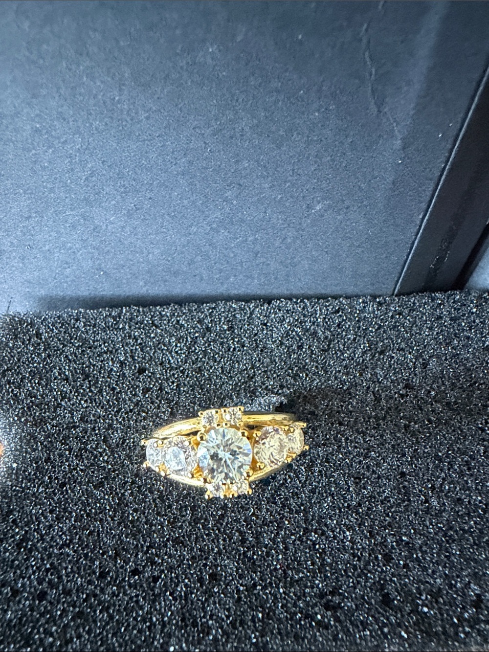 2K Gold-Tone Sparkling moissanite Stone Statement Ring - Picture 2 of 3